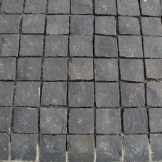 Natuursteen keien 14x14x7-9 cm basalt rion